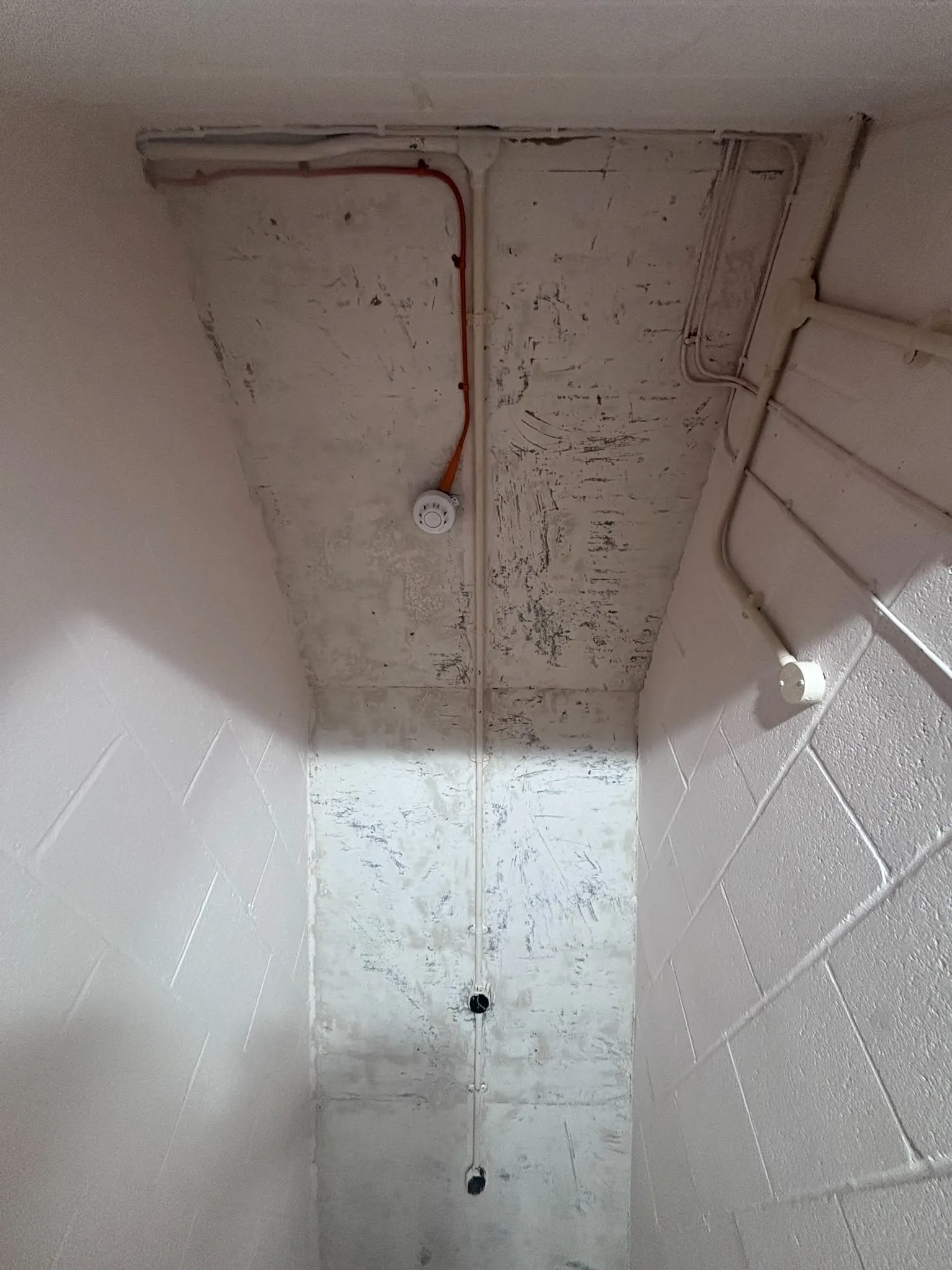 Licensed asbestos gasket removal in a Winchmore Hill commercial property